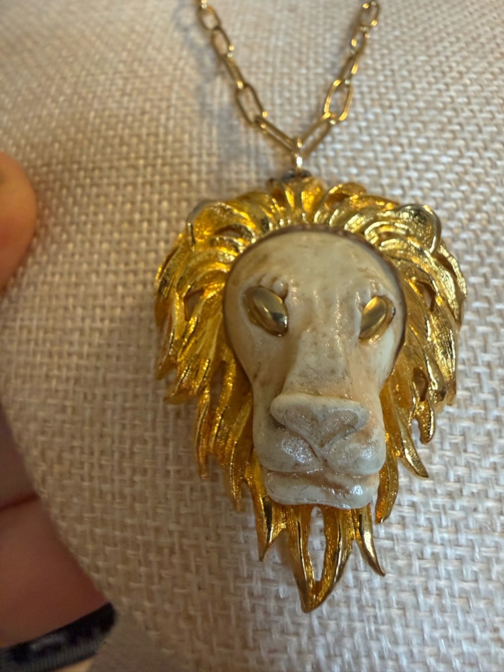 Vintage RAZZA Lion Head Pendant Necklace Gold Tone Textured Statement Jewelry